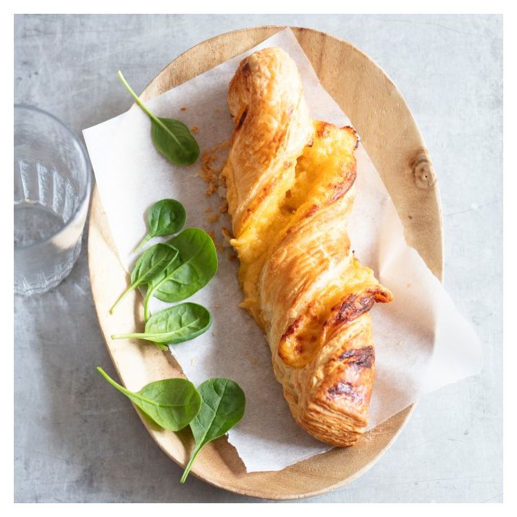 Cheddar cheese twist