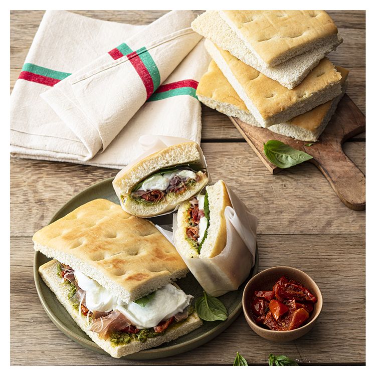 Trancio di focaccia tradizionale pretagliata