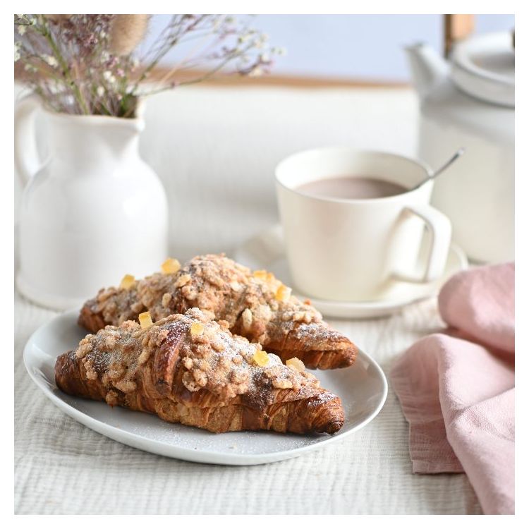 CHAI LATTE CROISSANT